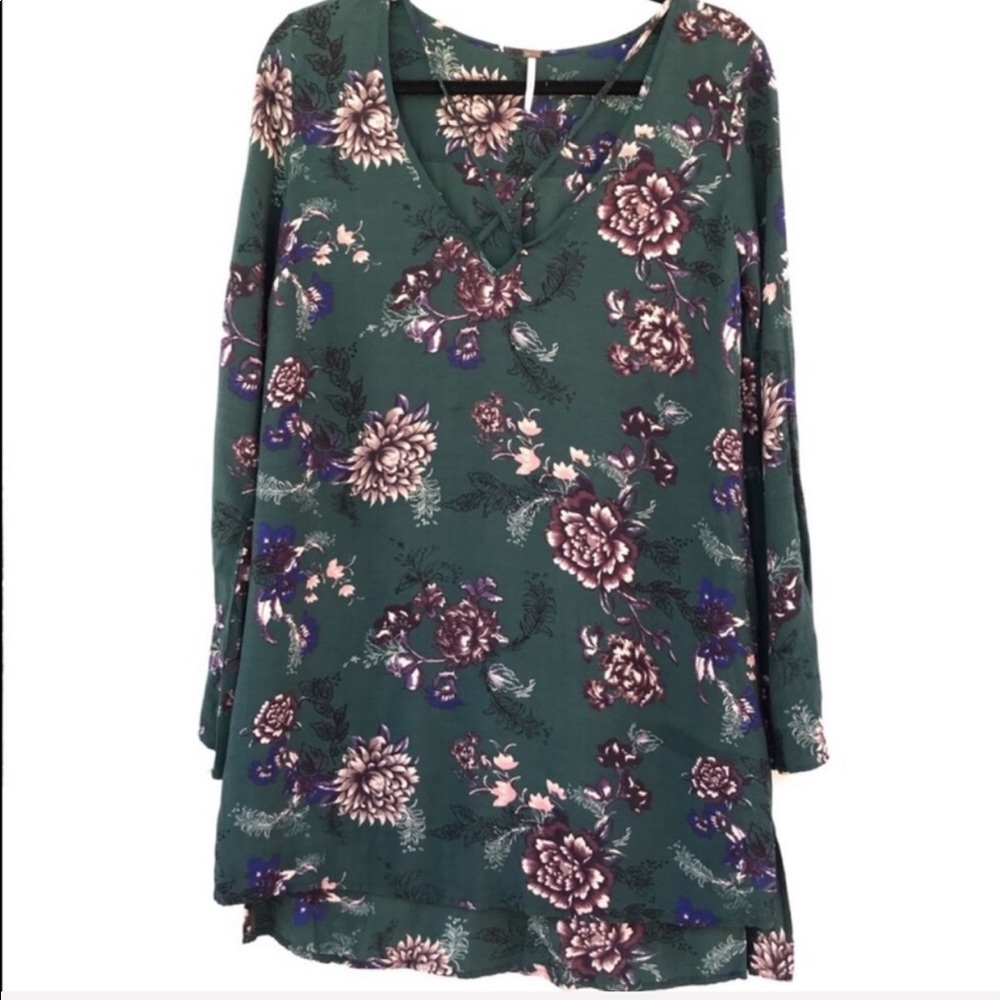 ✨Free People Small Heart Beat Printed Tunic